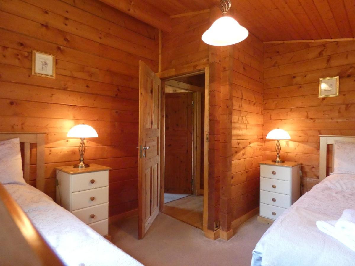 Chestnut Lodge Pilling Extérieur photo